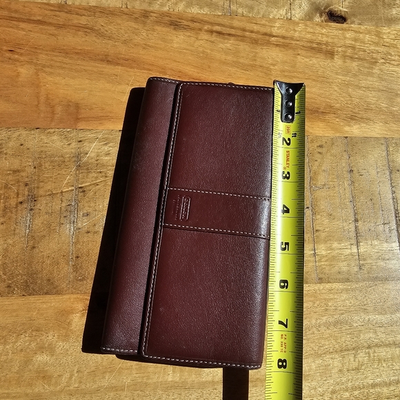 Burgandy Coach Wallet - Picture 5 of 7